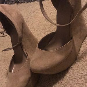 Tan size 8 Strappy Wedge Heel